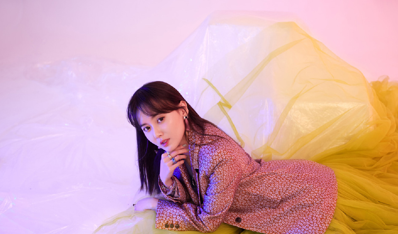 高清山东省青岛美女江铠同冷艳洋装小女人霸气时尚写真图片
