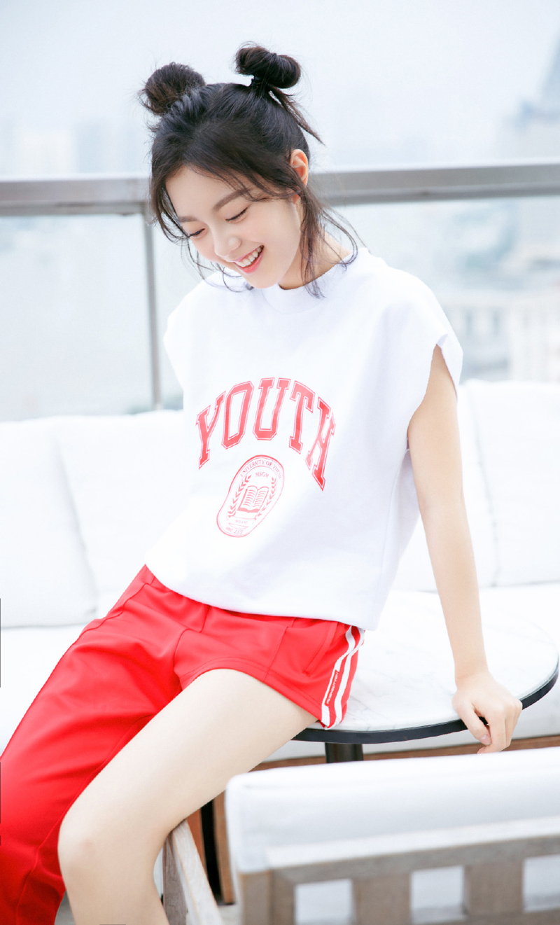 高清中国内地辽宁省沈阳女演员赵今麦甜美元气写真图片图片