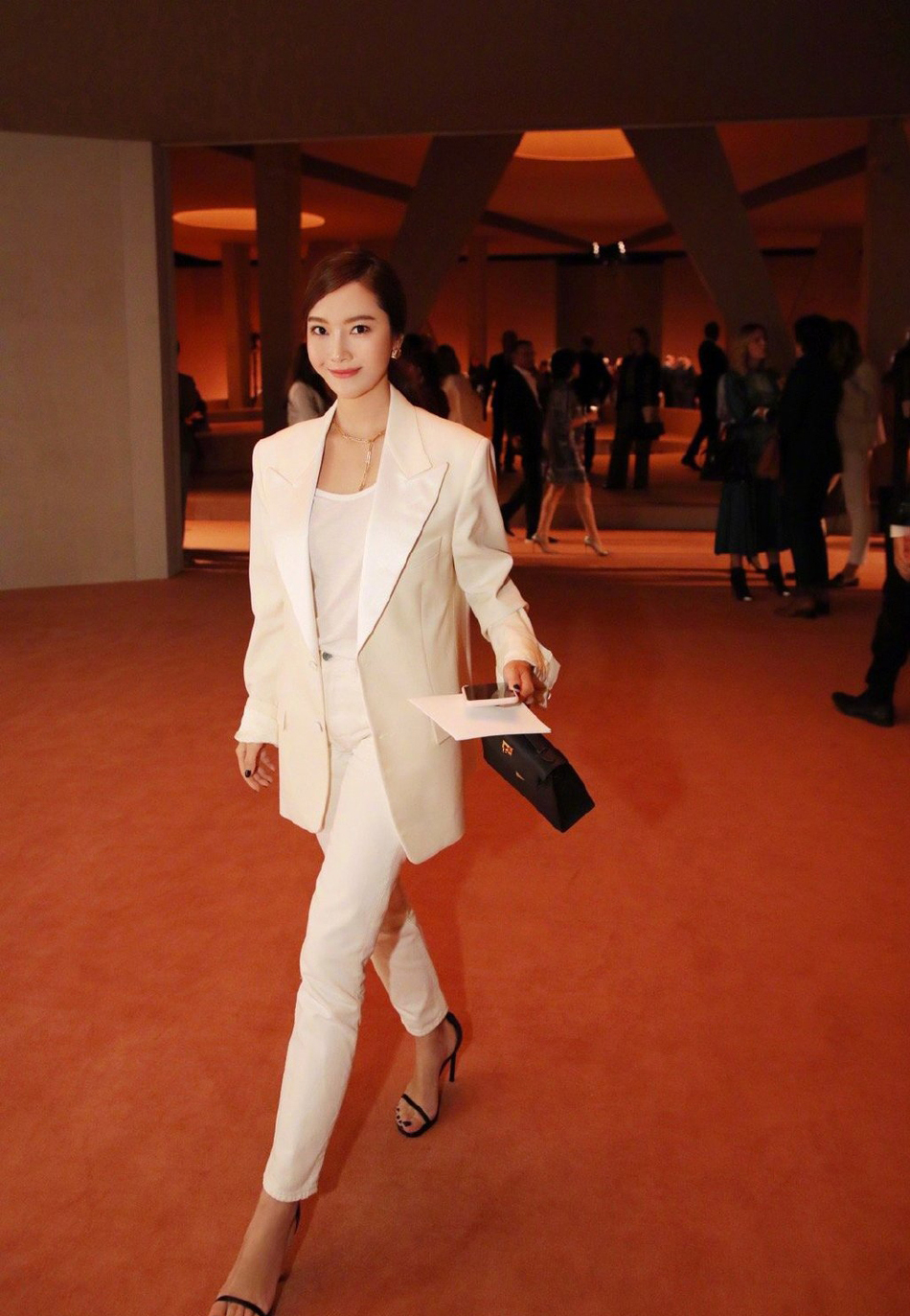 高清美国加利福尼亚州旧金山女演员郑秀妍代言写真图片图片