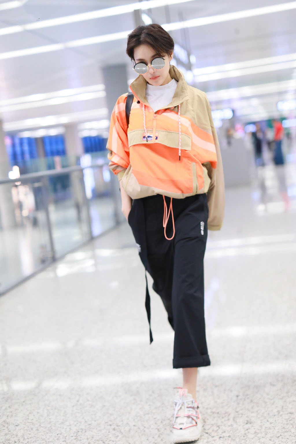张馨予性感长裙礼服高清图片图片