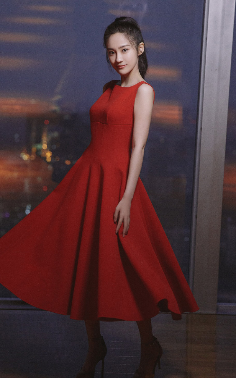 中国内地海市女演员汤梦佳清纯可爱居家写真图片图片