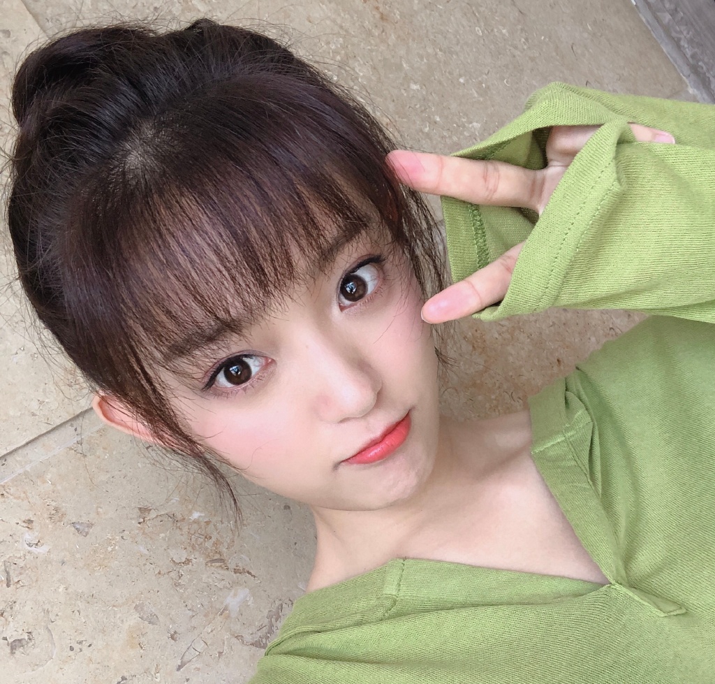 高清湖南省湘潭美女罗予彤清新俏皮自拍图片图片
