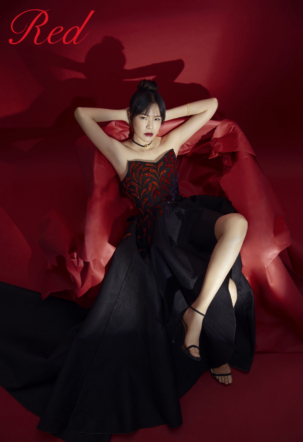 美女李艾图片