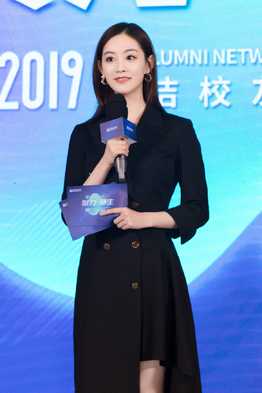 中国内地黑龙江齐齐哈尔女演员祝绪丹性感迷人写真桌面壁纸图片