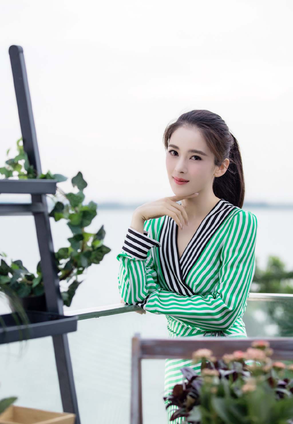 赵樱子清爽性感户外写真图片 赵樱子清爽性感户外写真图片