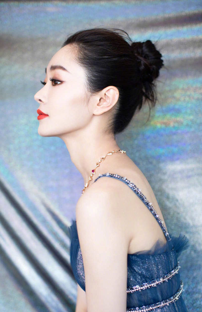 中国内地湖北省荆门女演员宋轶灵动优雅活动图片图片