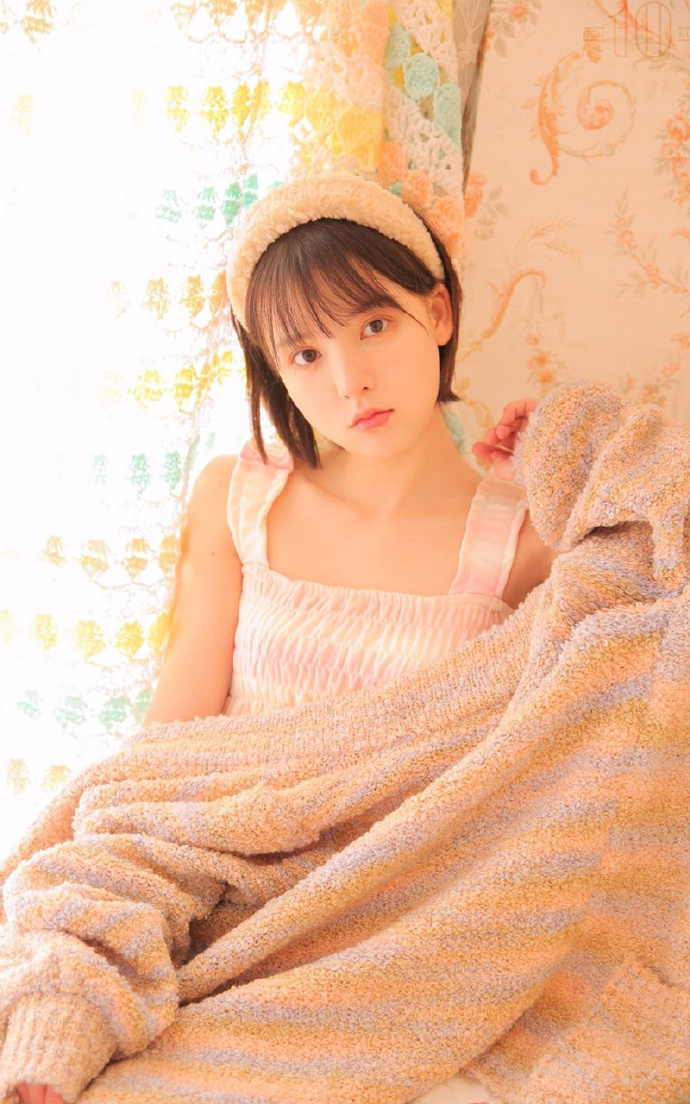 内地北京女演员热依扎美艳光影写真图片图片