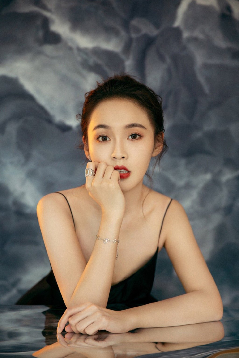 高清吉林省辽源女明星张佳宁清新白娘子造型图片图片