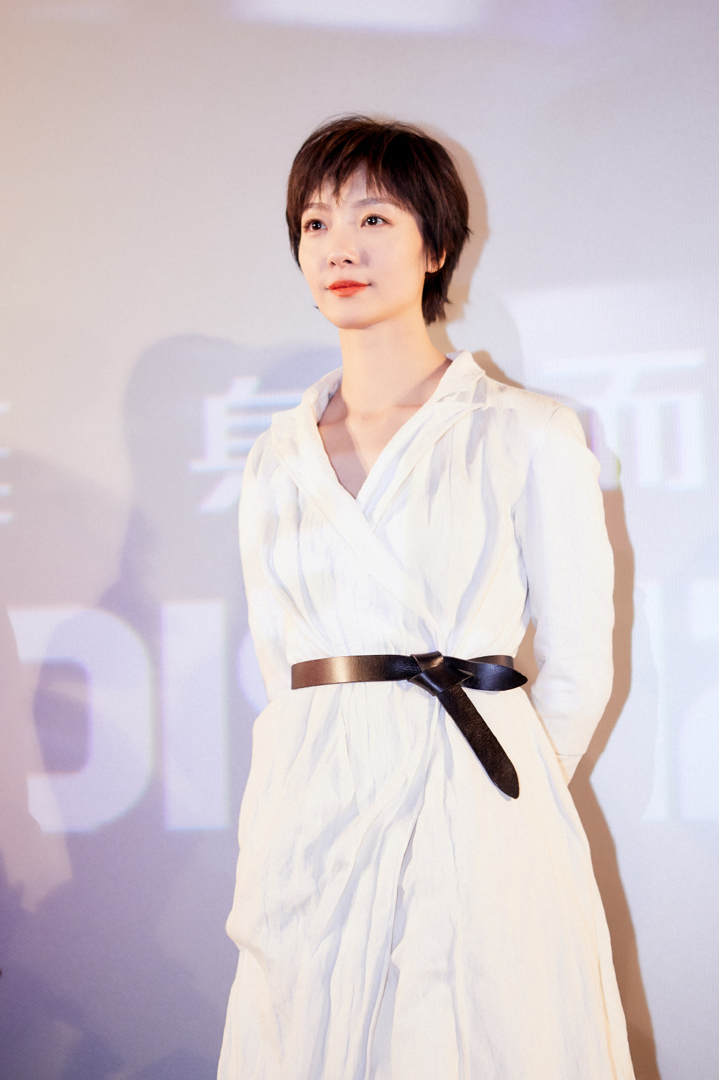 贵州女演员齐溪优雅写真图片图片