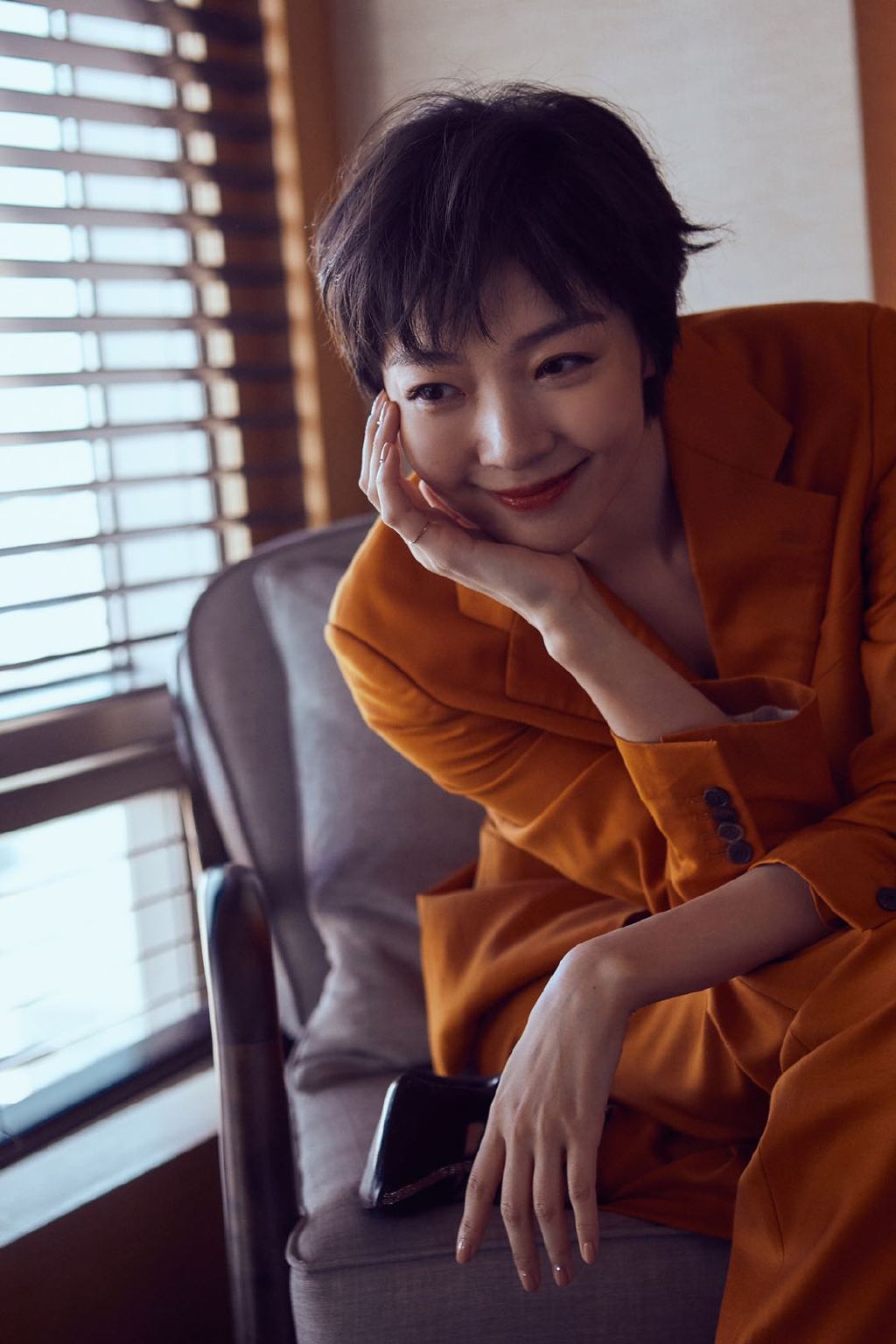 贵州女演员齐溪优雅写真图片图片