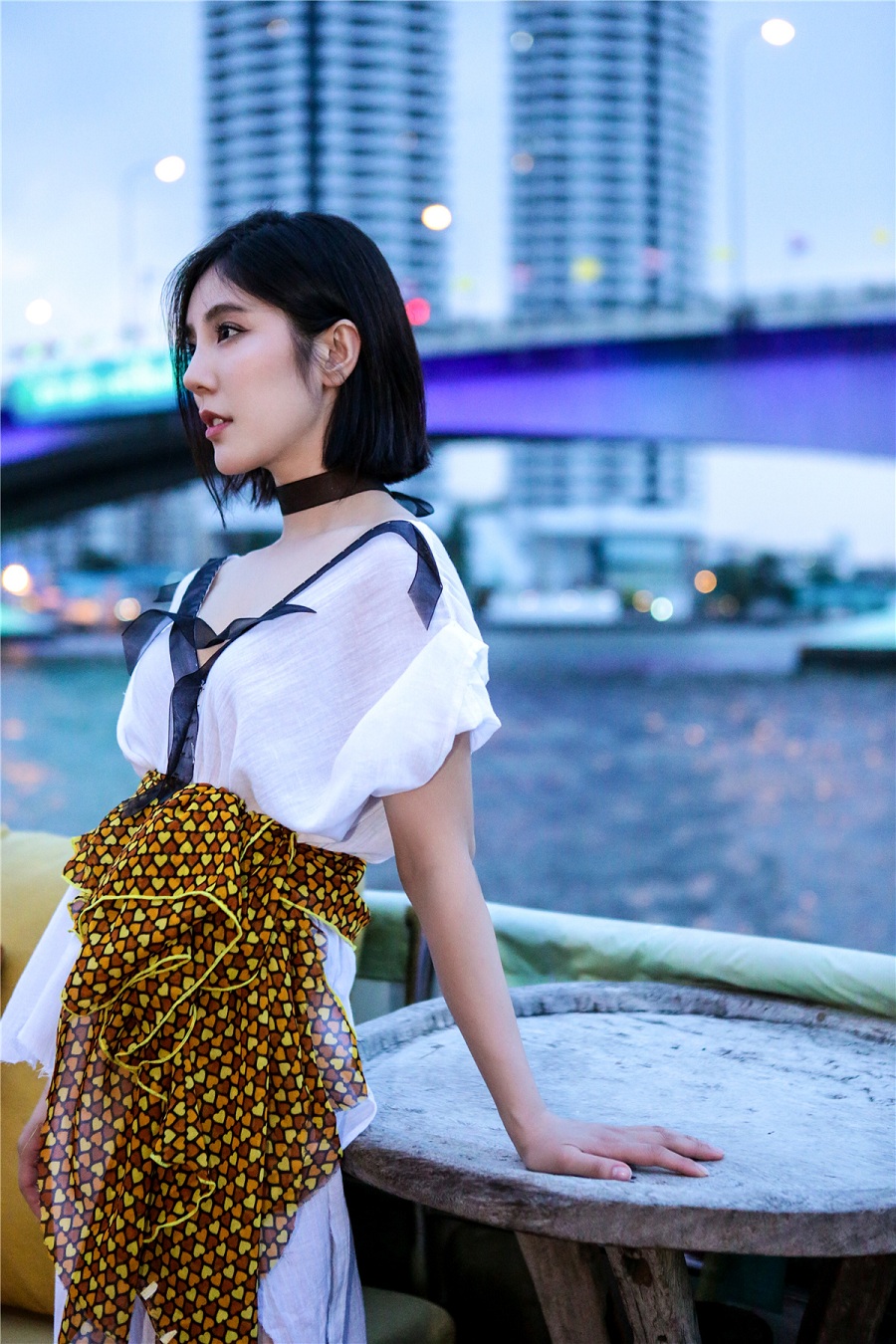 高清吉林女明星赵奕欢游轮率性洒脱写真图片 高清吉林女明星赵奕欢游轮率性洒脱写真图片
