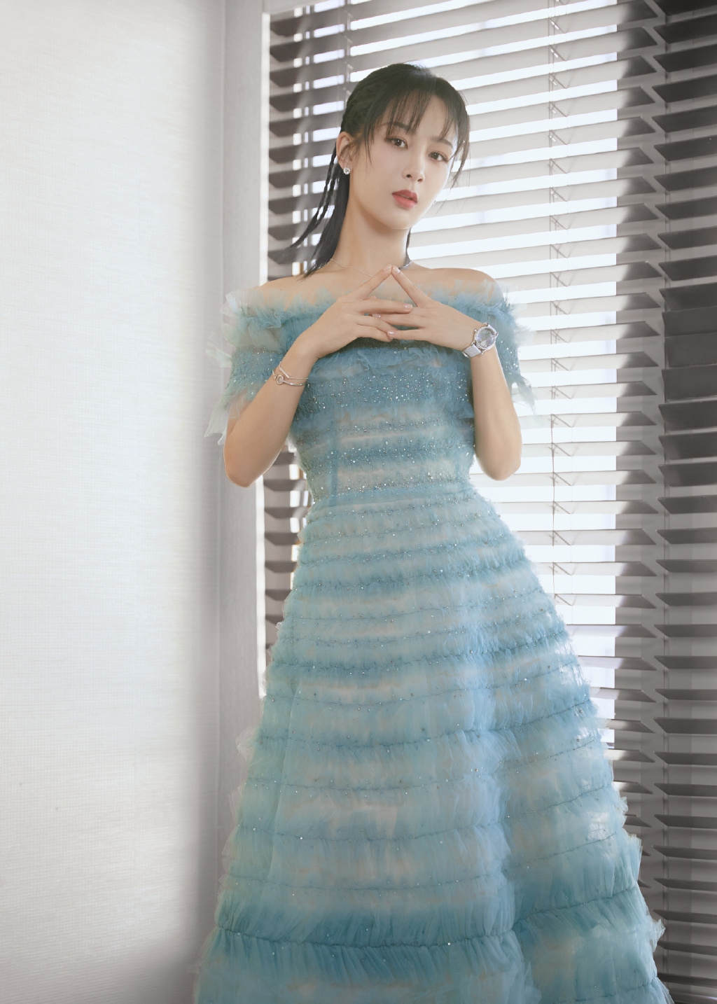 高清中国内地影视北京女演员杨紫微博之夜性感优雅写真图片图片
