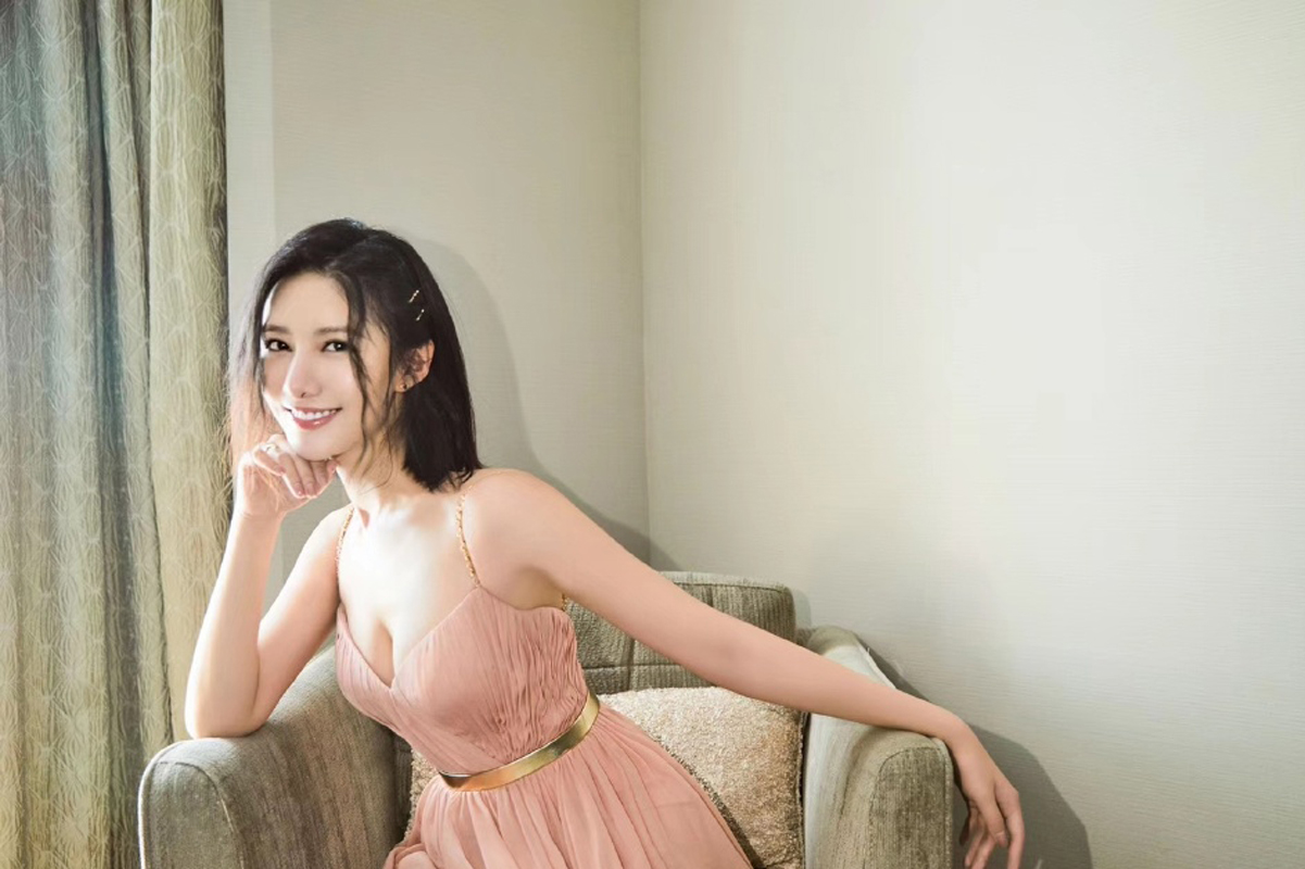 中国内地山东济南女演员吴优知性优雅写真图片图片