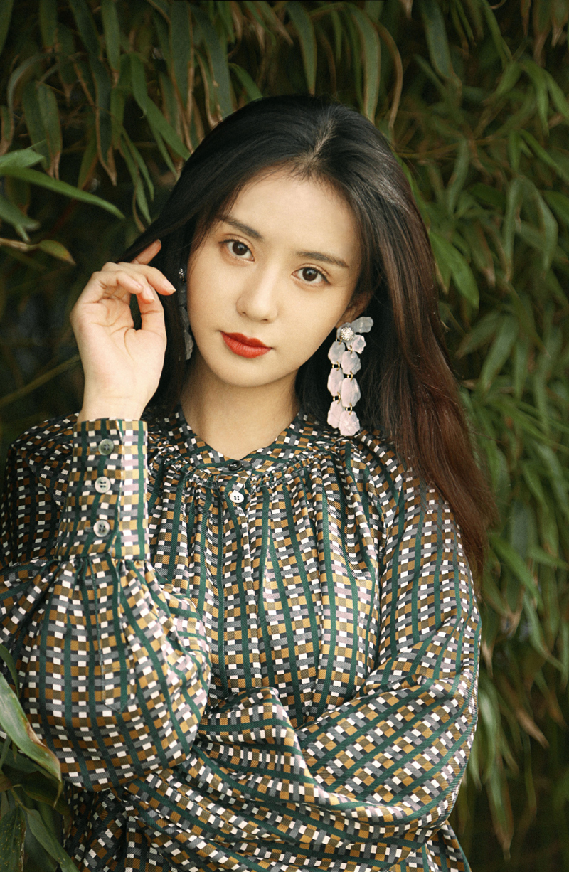 王丽坤短发清爽写真大片图片