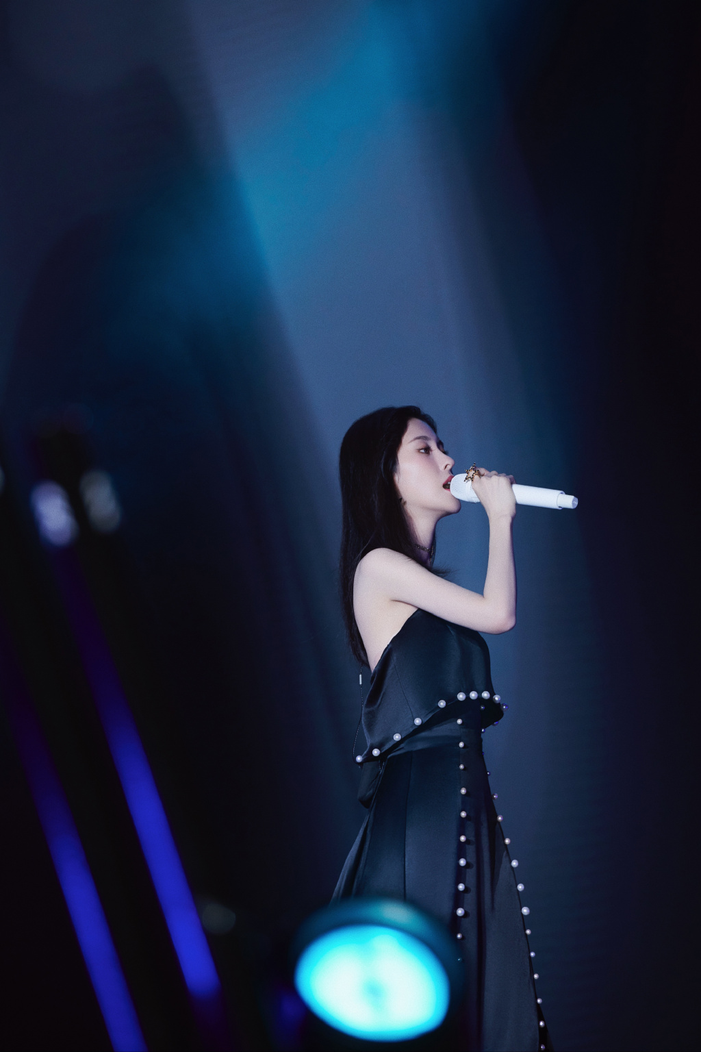 中国大陆天津女歌手张碧晨湖南卫视跨年晚会图片图片