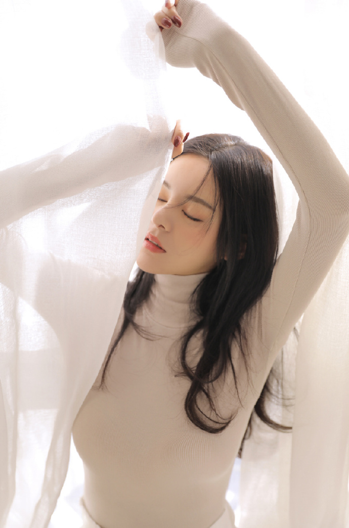 娃娃脸美女图片