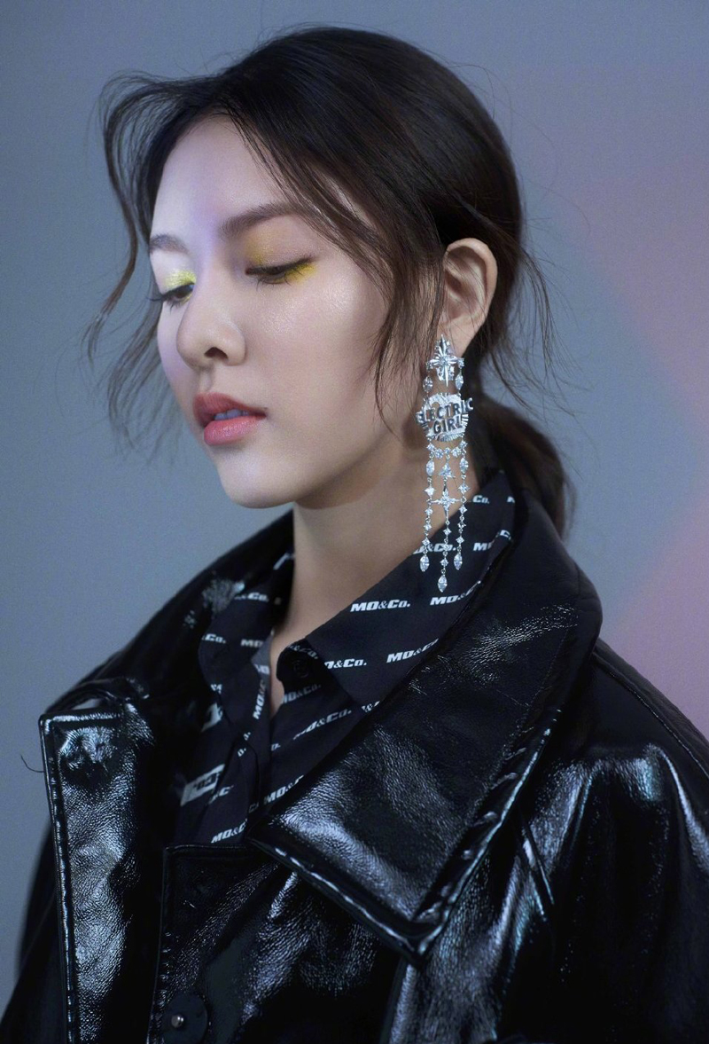 宋妍霏图片