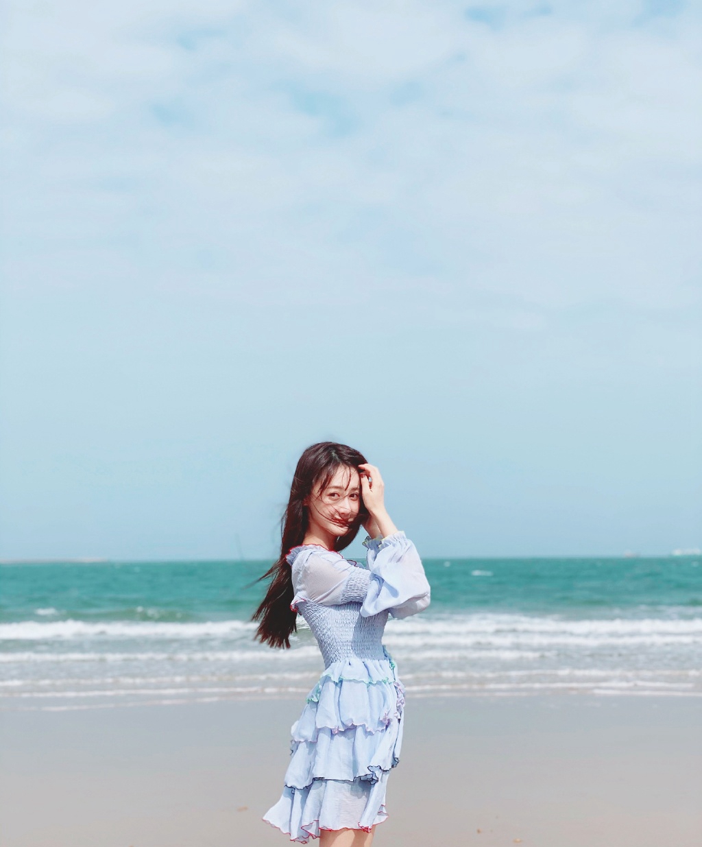 马泽涵清新甜美写真桌面壁纸图片