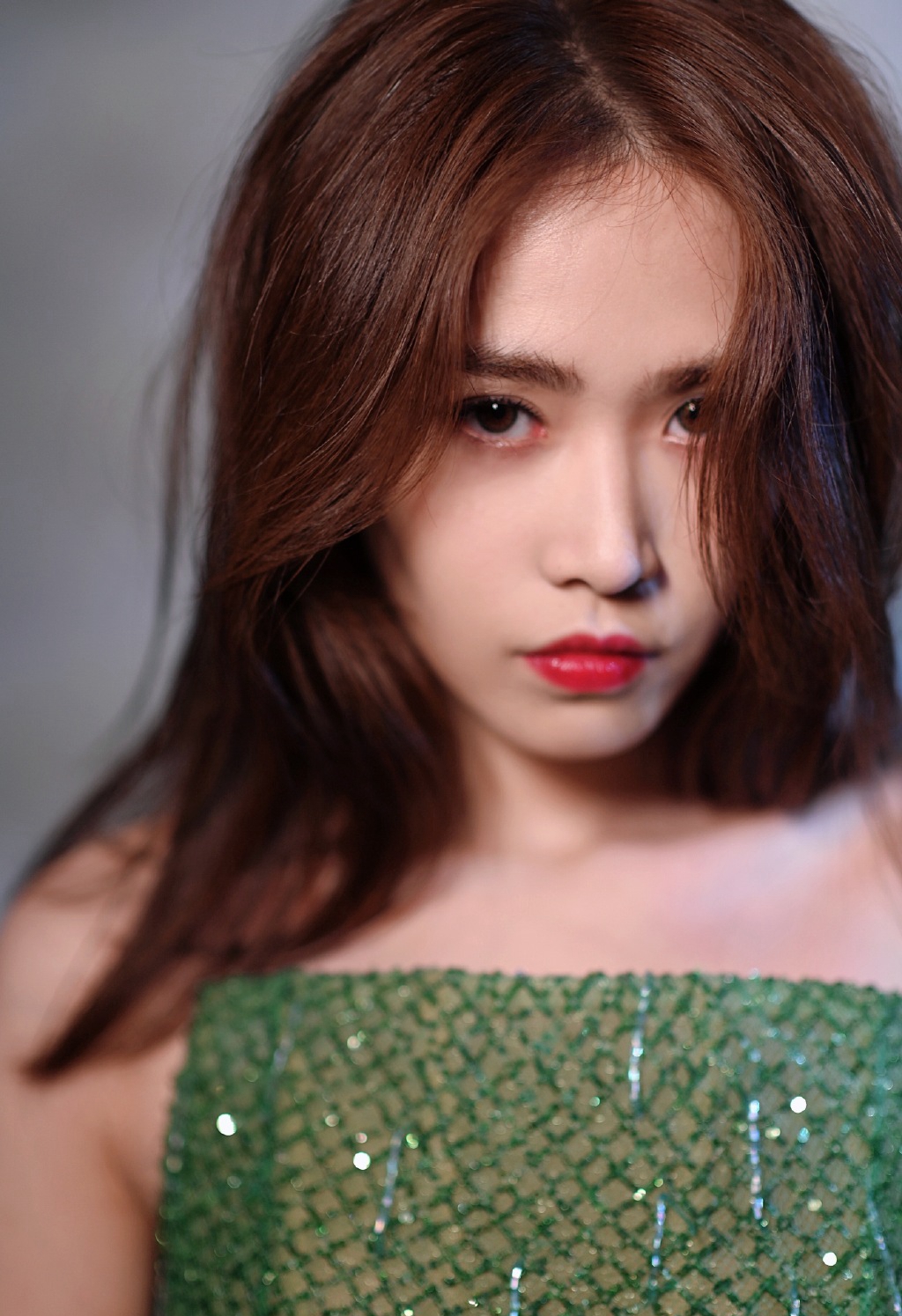 刘美彤亮片裙甜美靓丽写真图片图片