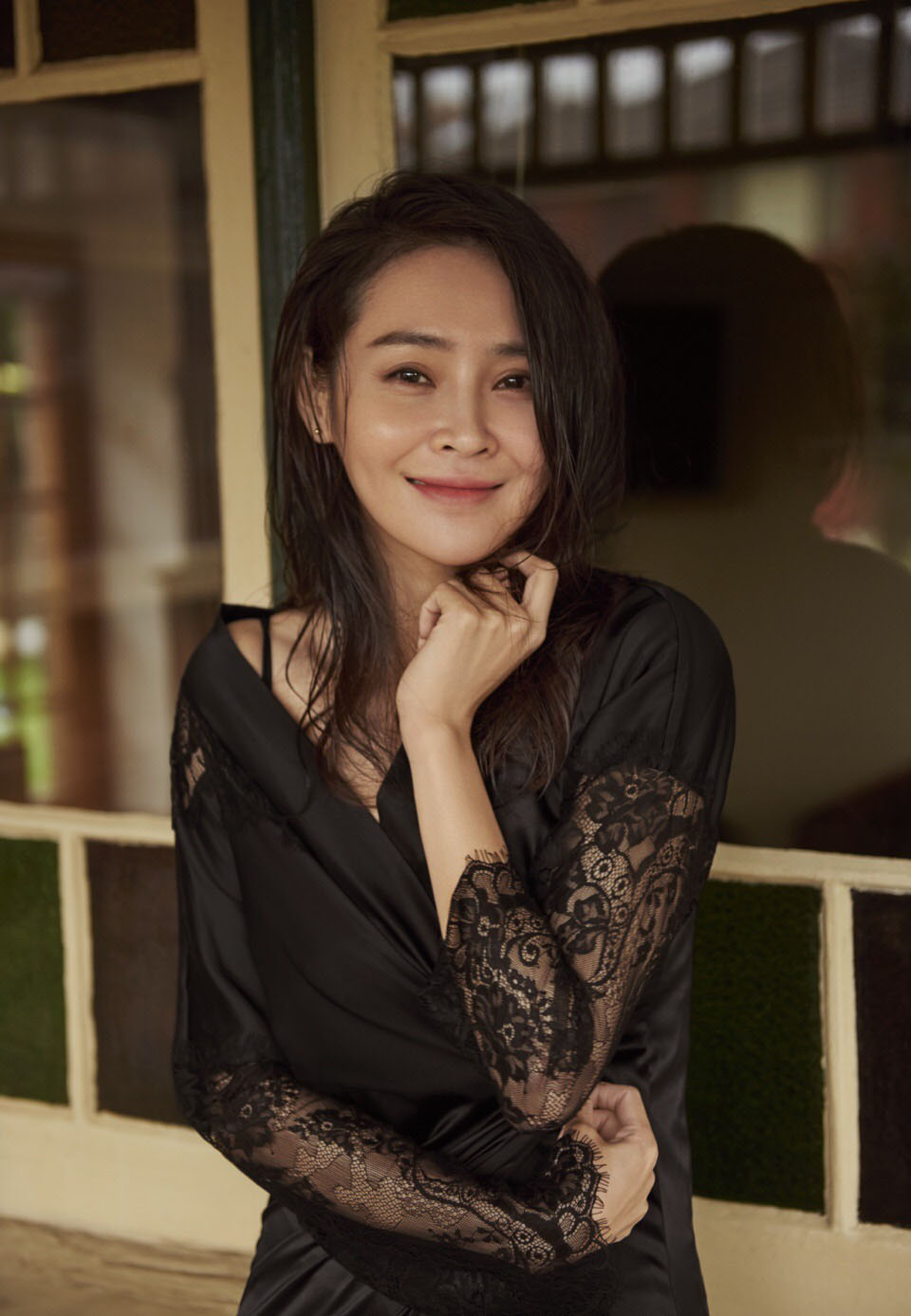 中国内地吉林省长春市南关女演员于明加Lorla气质美女明星床上调皮写真图片 中国内地吉林省长春市南关女演员于明加Lorla气质美女明星床上调皮写真图片