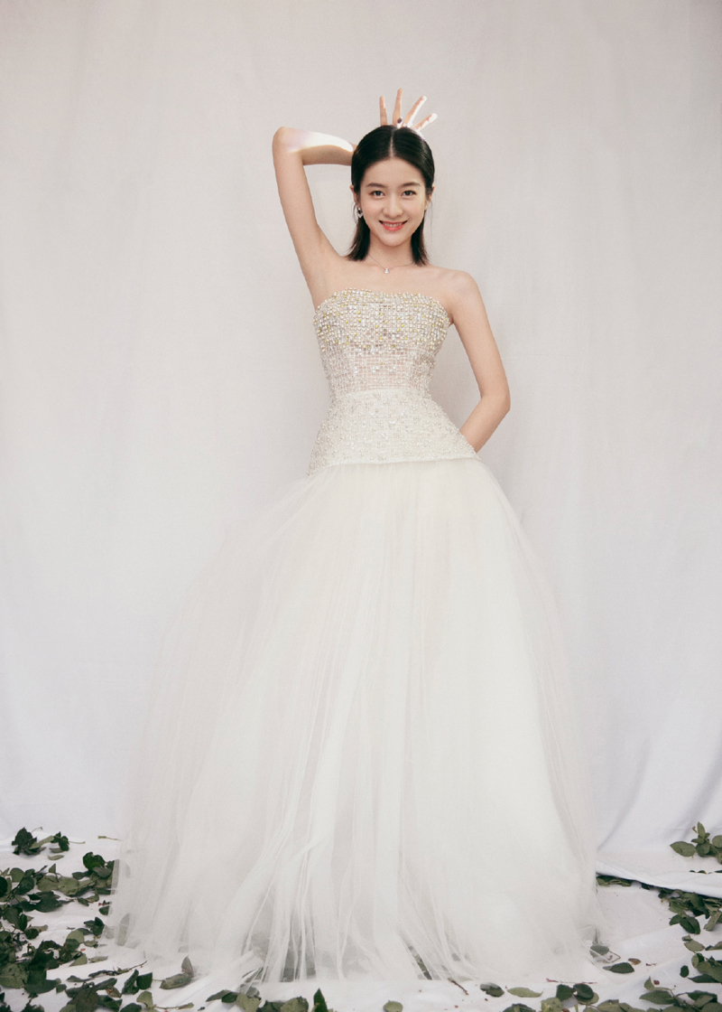 中国内地浙江省义乌女演员张雪迎时尚个性写真图片图片 中国内地浙江省义乌女演员张雪迎时尚个性写真图片图片