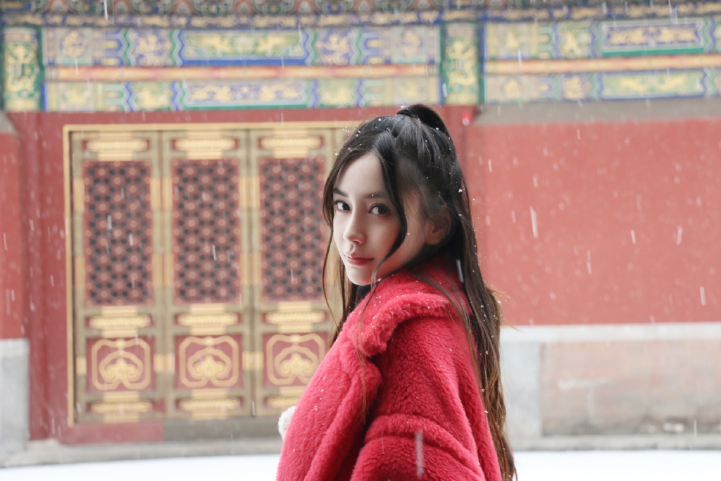 angelababy《上新了故宫》美艳图片图片