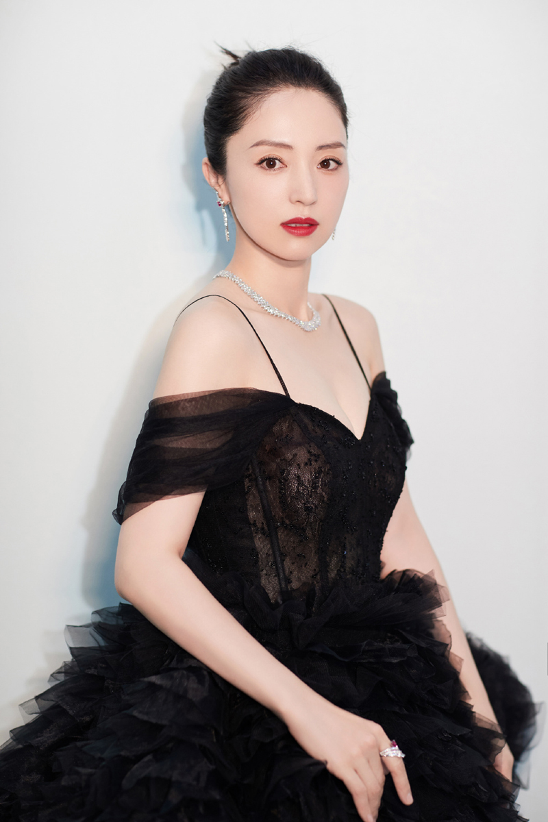 高清中国内地黑龙江省牡丹江影视女演员董璇古典唯美性感写真图片图片