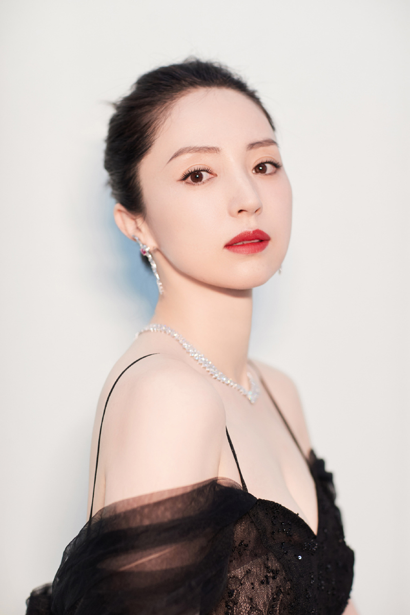 高清中国内地黑龙江省牡丹江影视女演员董璇气质靓丽美女写真图片