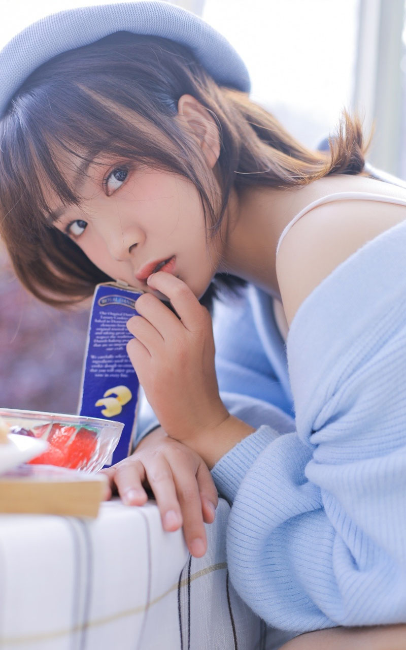 黑龙江省哈尔滨市南岗女明显宋佳钉珠连衣裙优雅写真图片图片
