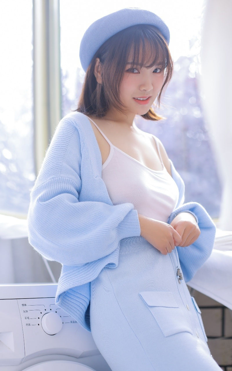 黑龙江省哈尔滨市南岗女明显宋佳钉珠连衣裙优雅写真图片图片