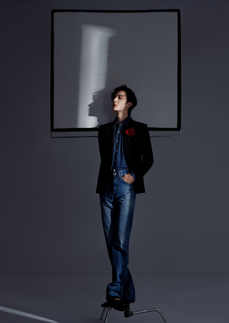 河南省洛阳男明显王一博《Tmagazine》4月刊封面写真图片