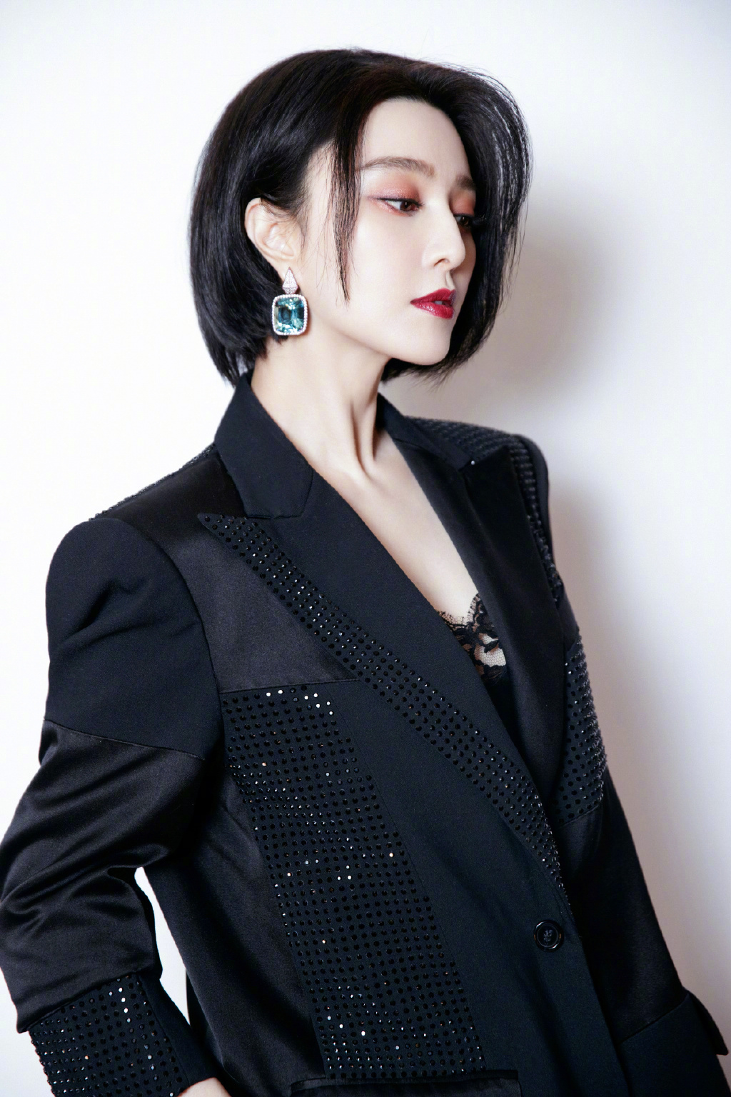 内地山东青岛女演员范冰冰《芭莎珠宝》高贵性感写真图片图片