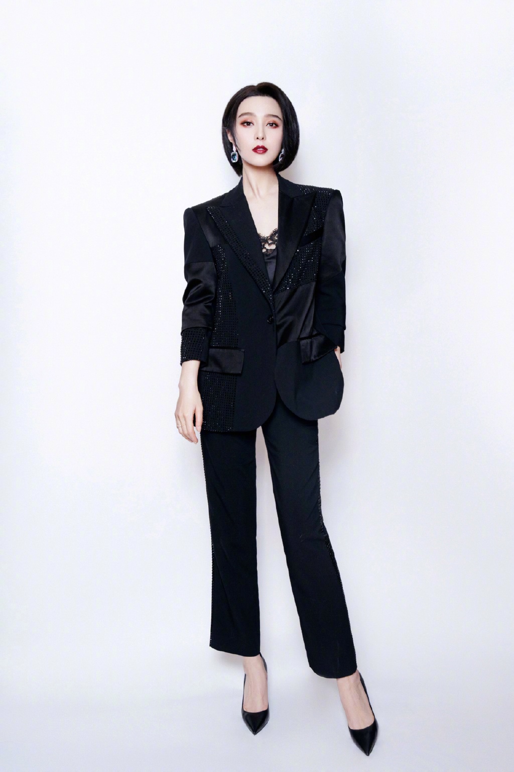 内地山东青岛女演员范冰冰《芭莎珠宝》高贵性感写真图片图片