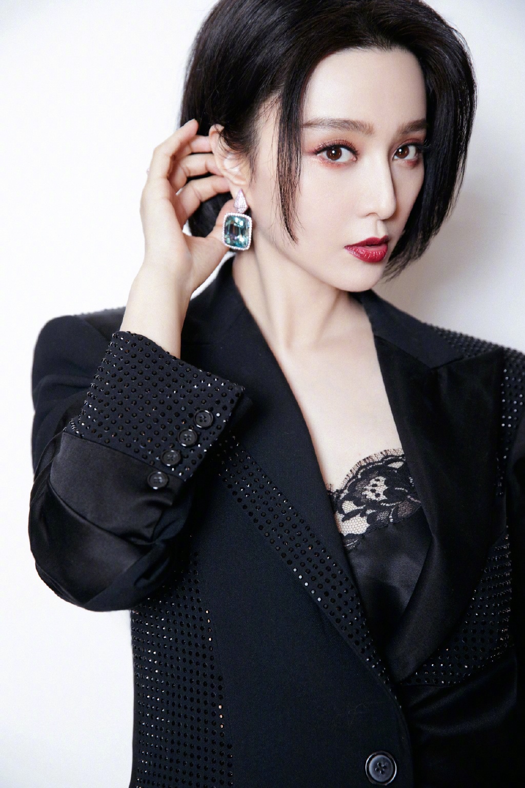 内地山东青岛女演员范冰冰《芭莎珠宝》高贵性感写真图片图片