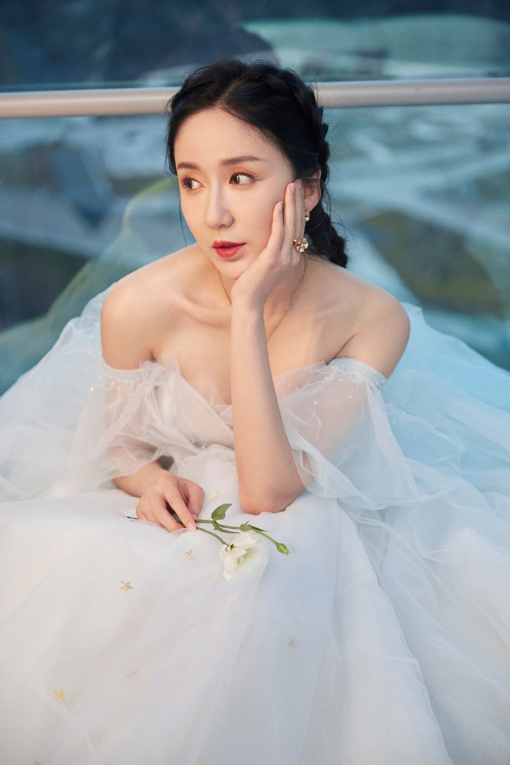 娄艺潇优雅唯美写真图片图片