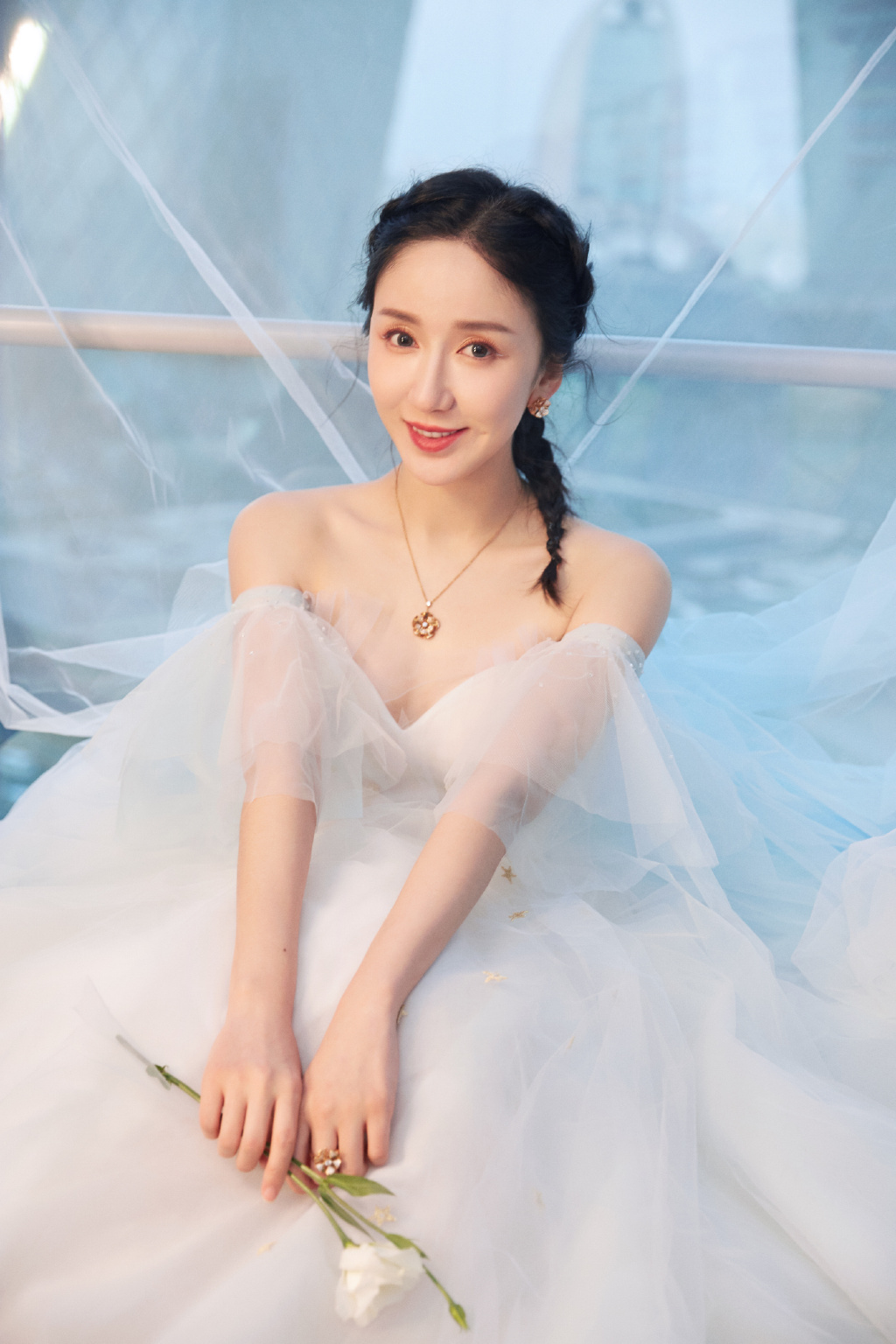 娄艺潇优雅唯美写真图片图片