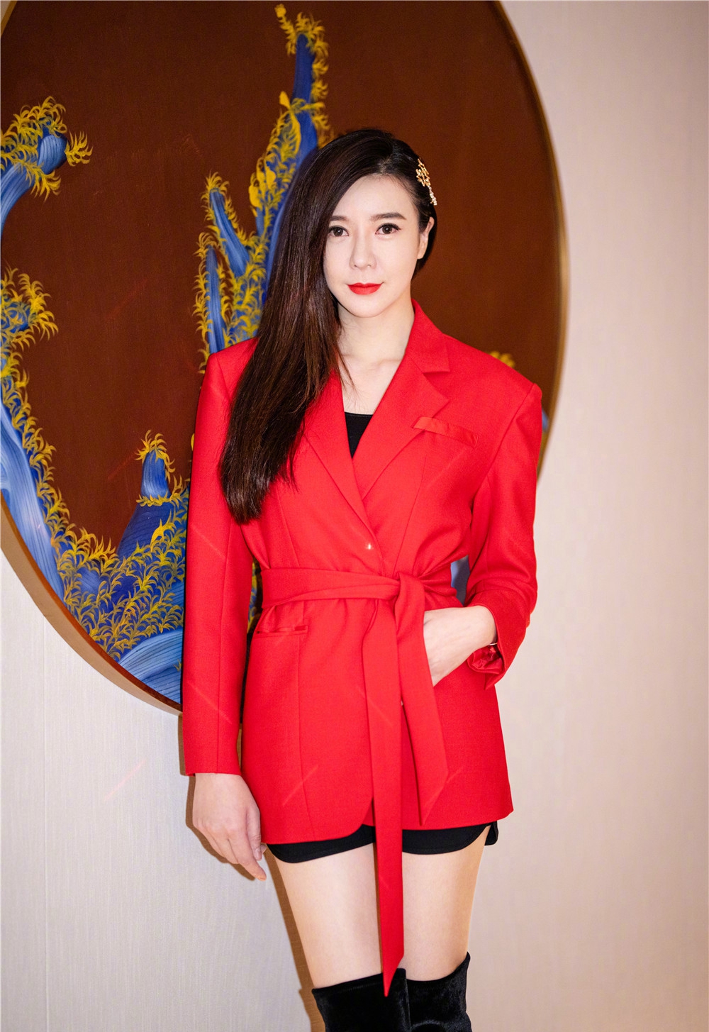 周韦彤甜酷美艳写真图片图片