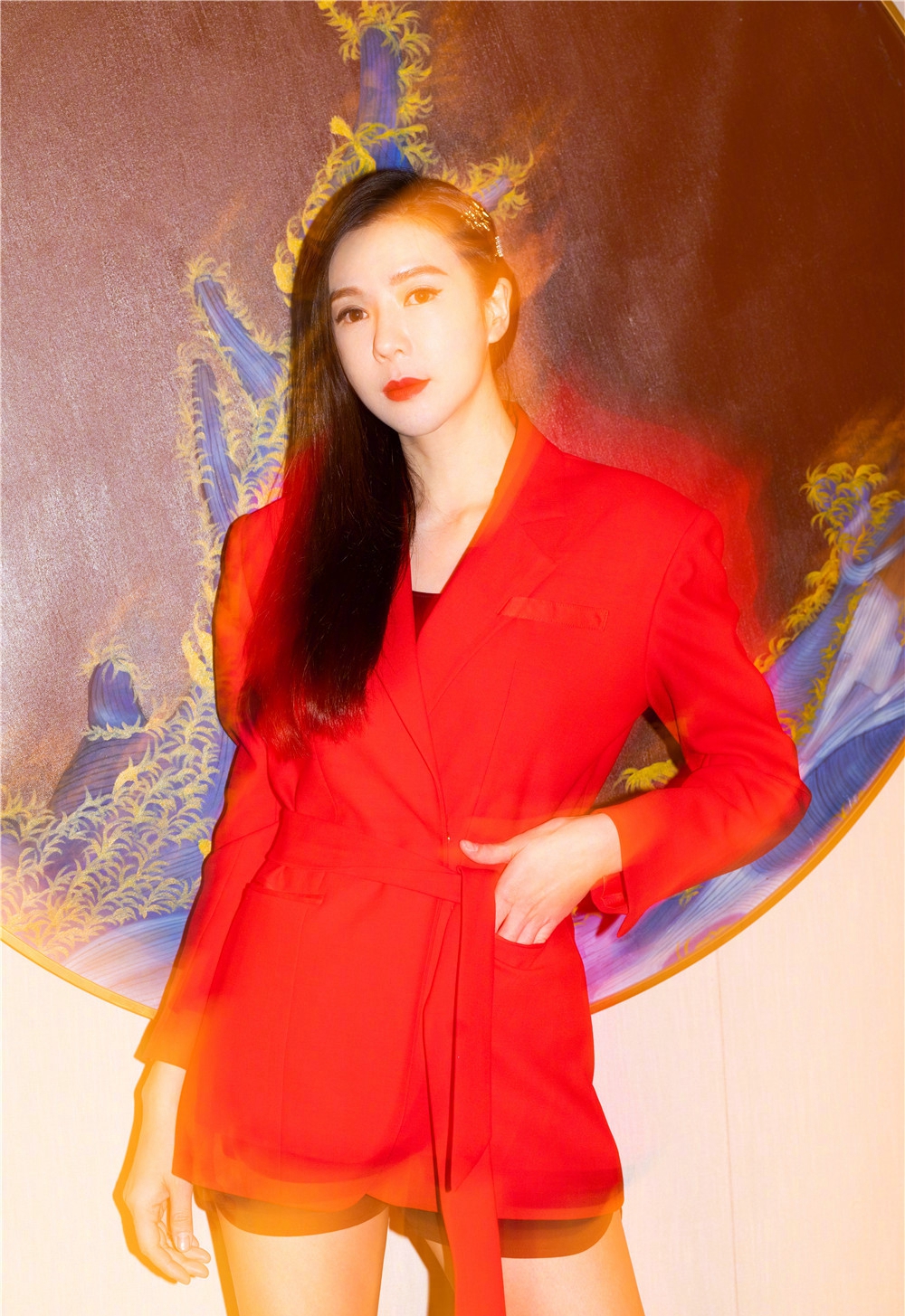 周韦彤甜酷美艳写真图片图片