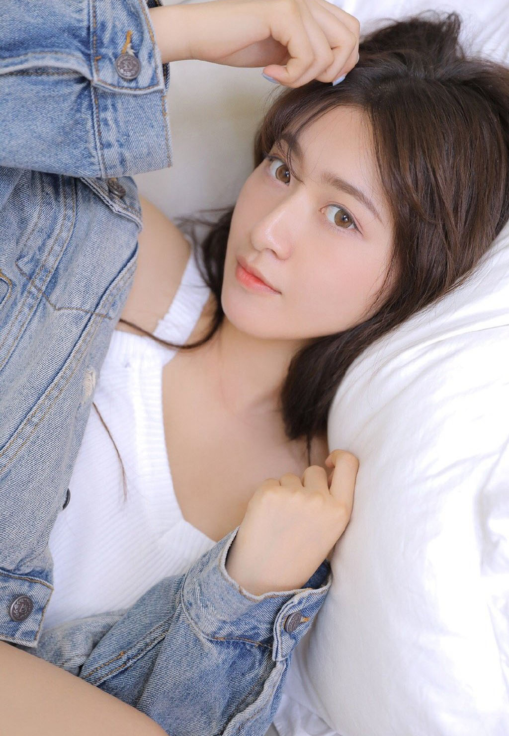 美女黄璐图片