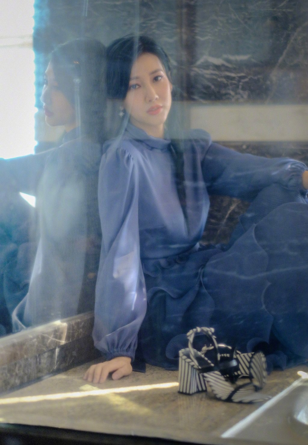 大陆广西壮族自治区百色弦子初秋穿搭时尚性感写真图片