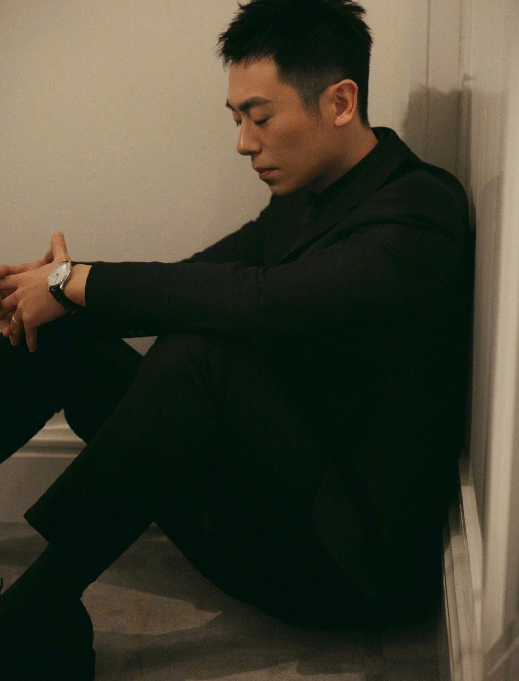 中国大陆江苏省盐城男演员朱亚文微博电影之夜西装图片图片 中国大陆江苏省盐城男演员朱亚文微博电影之夜西装图片图片