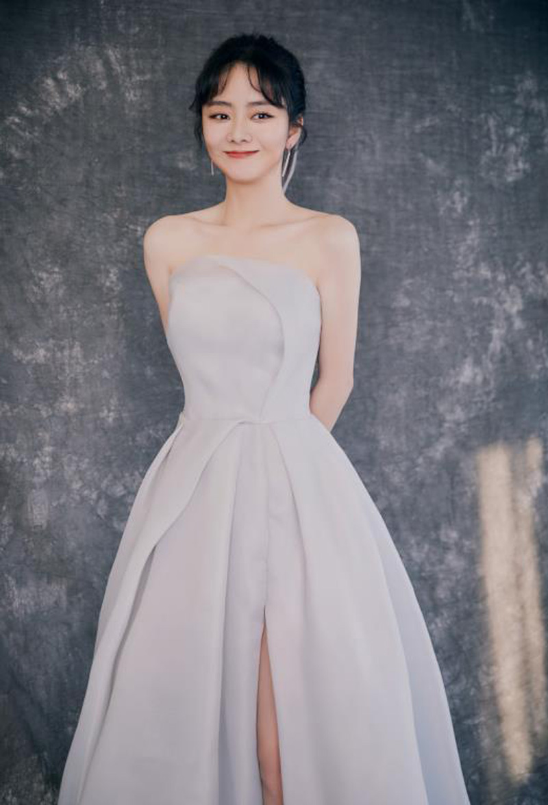 中国内地四川泸州影视女演员可爱女星谭松韵清纯静美写真图片 中国内地四川泸州影视女演员可爱女星谭松韵清纯静美写真图片