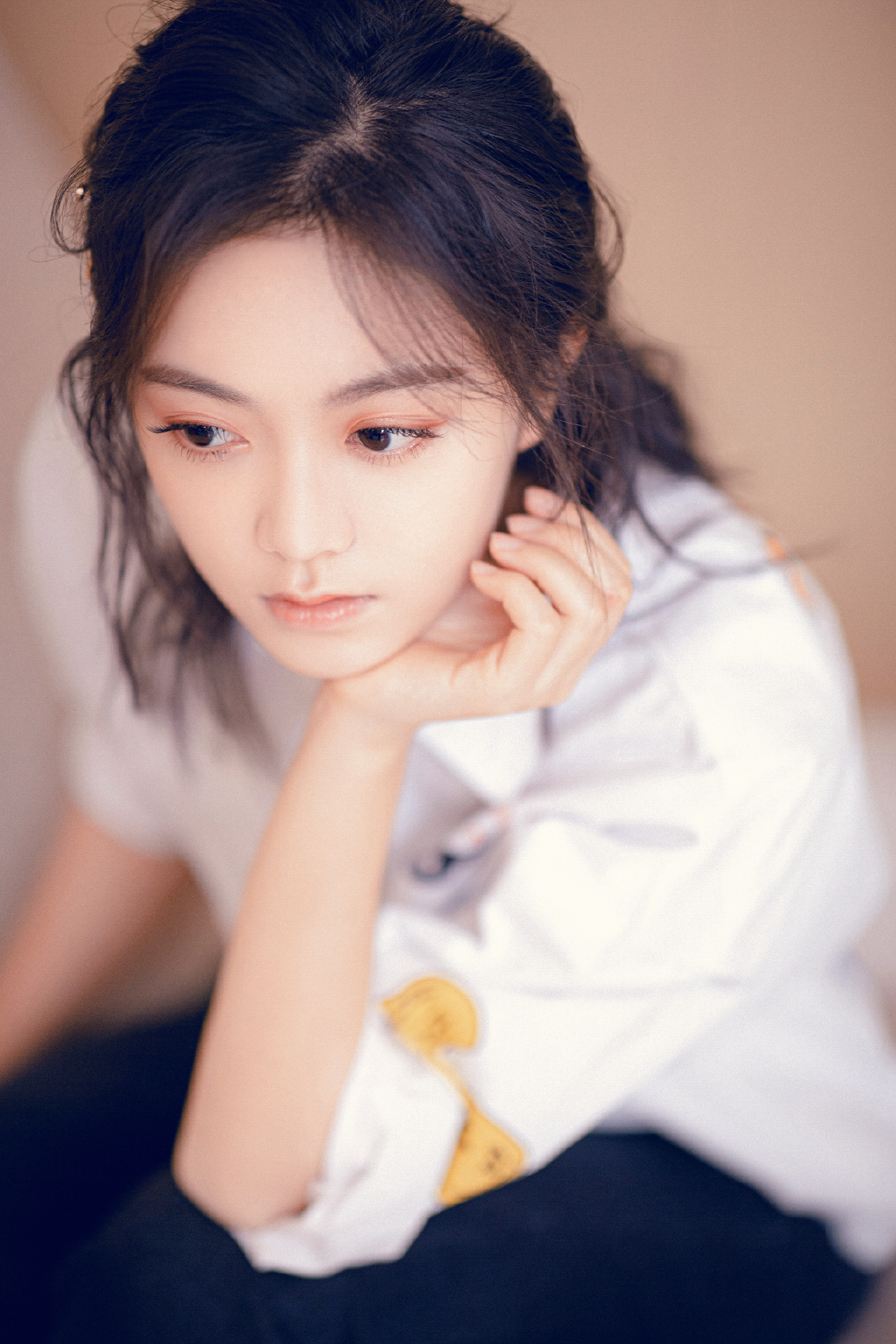 高清中国内地辽宁省沈阳女演员赵今麦酷美西装写真图片图片