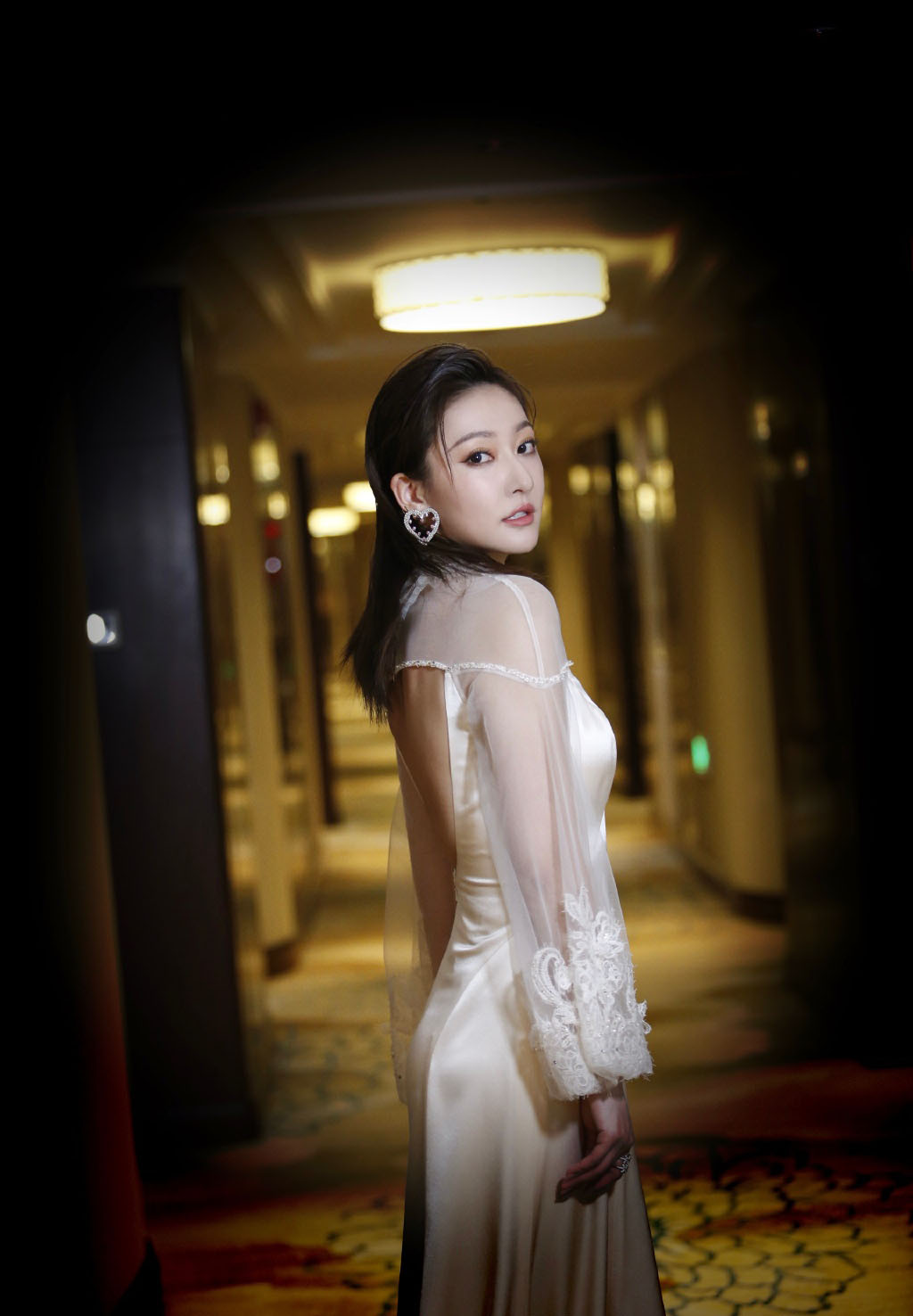 中国四川成都女演员余玥2019搜狐时尚盛典性感图片图片