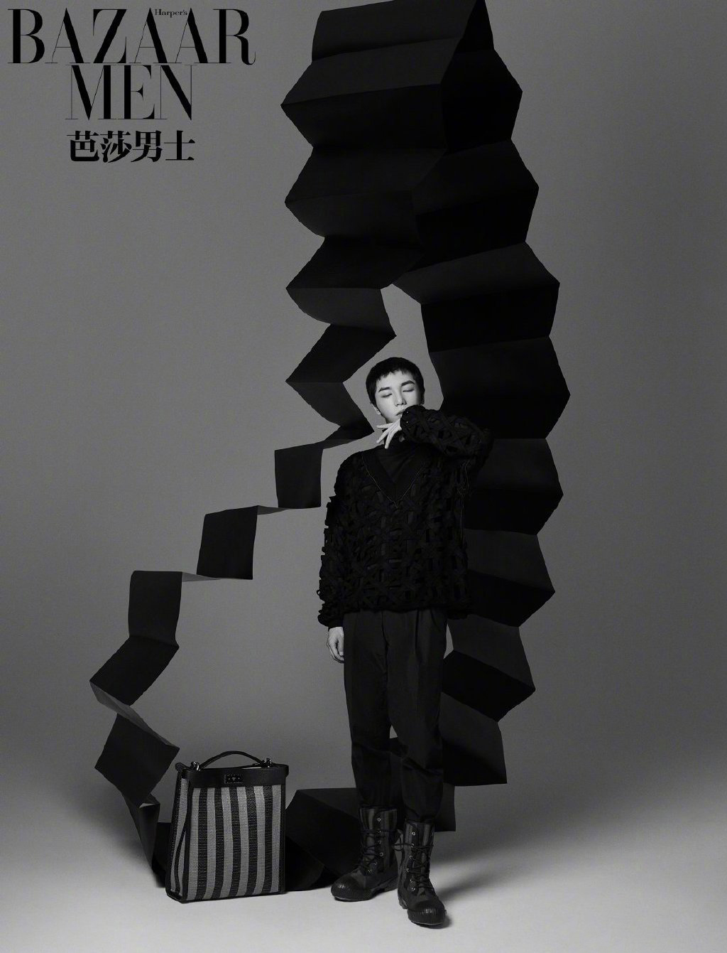华晨宇黑白光影写真图片图片