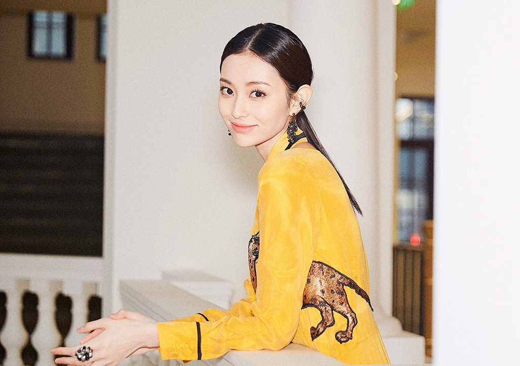 盖玥希黄裙优雅时尚写真图片图片