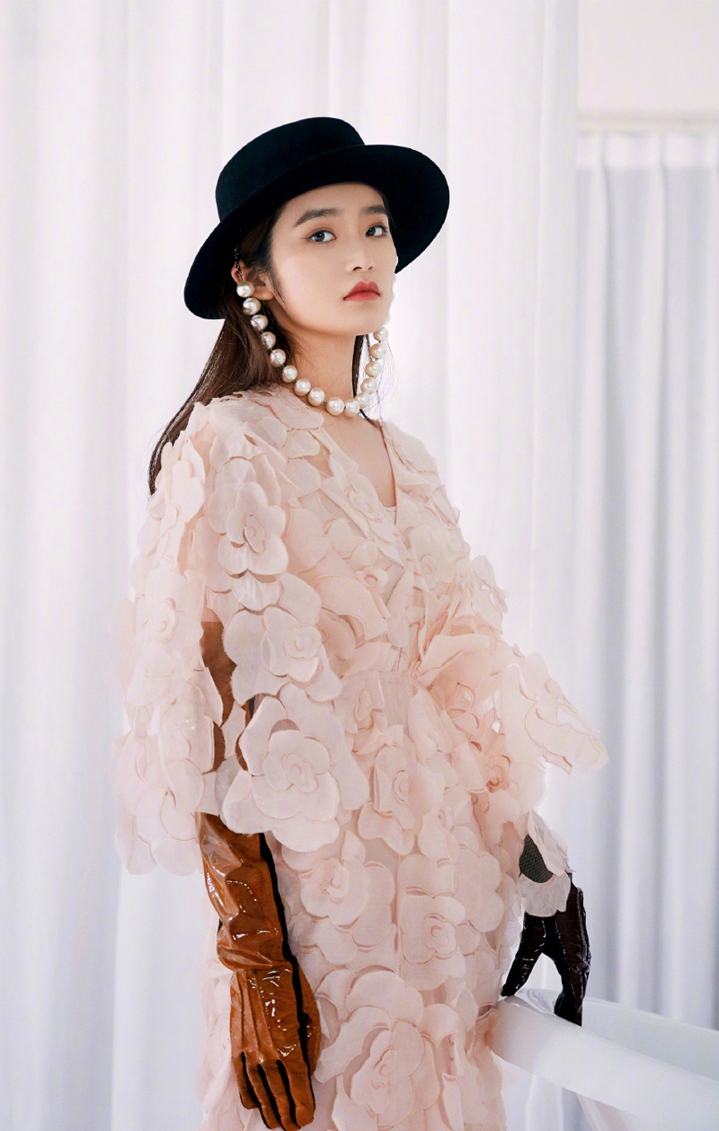 中国内地浙江慈溪女演员柴蔚粉嫩甜美时尚写真图片图片