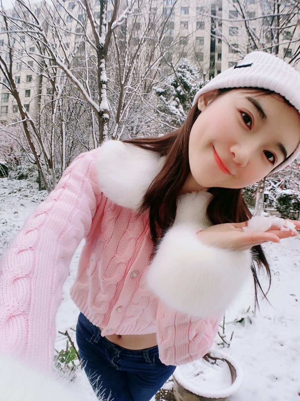 王丽坤清纯靓丽雪景写真图片图片