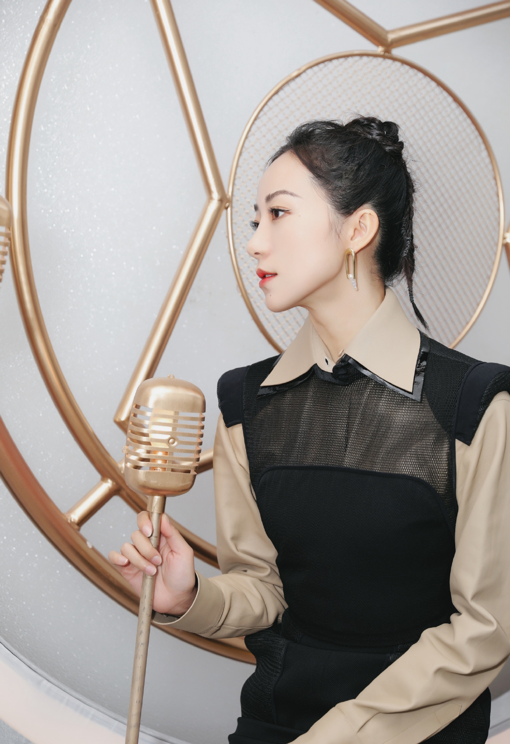 中国大陆江苏省苏州知名女演员韩雪高贵优雅活动写真图片图片