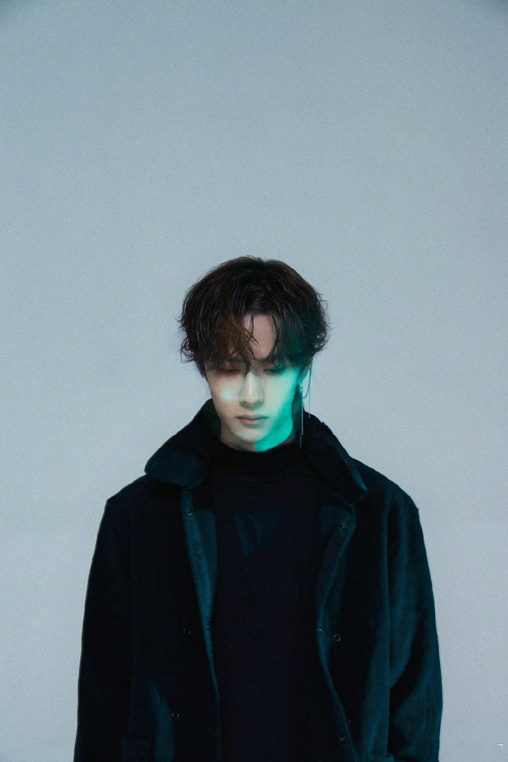 河南省洛阳男明显王一博《Tmagazine》4月刊封面写真图片